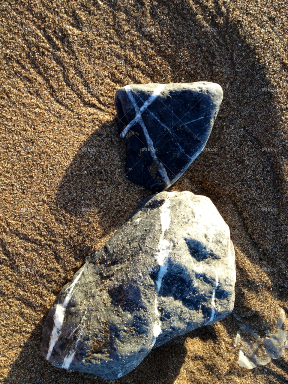 lines stones sand by Ellis