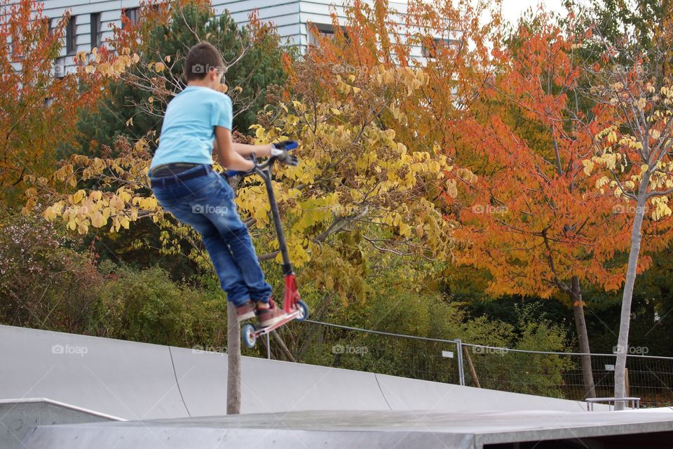 Saut en trottinette 