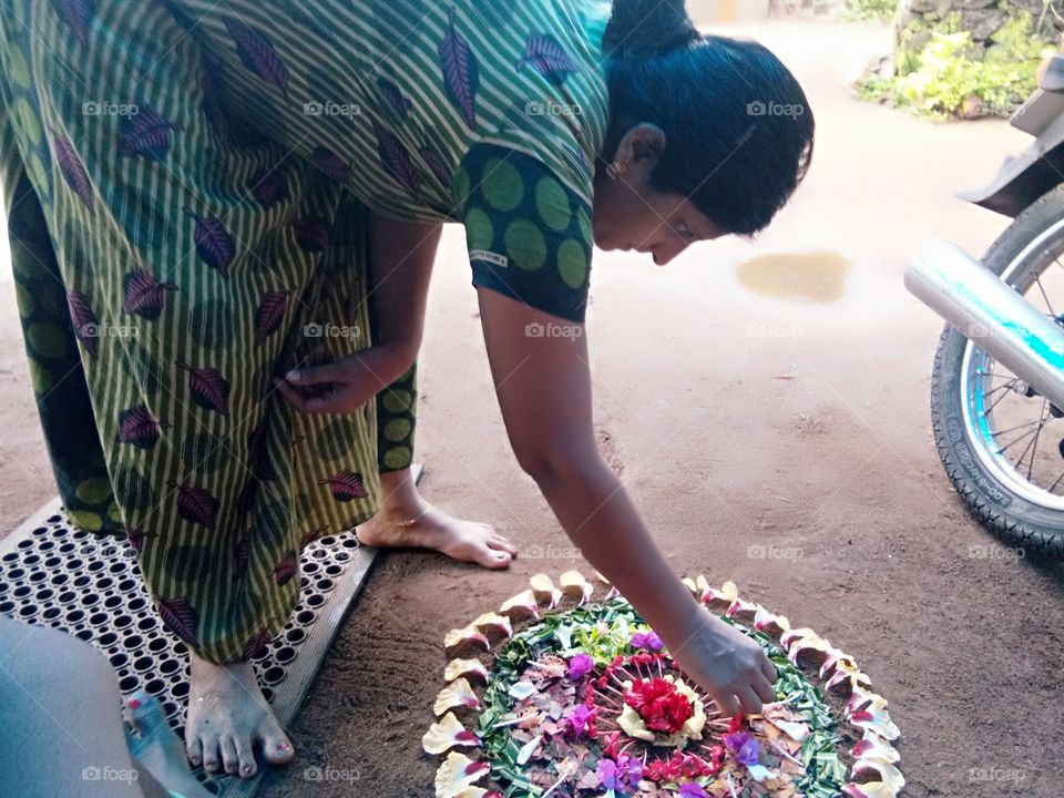 Making of the Onapookalam
