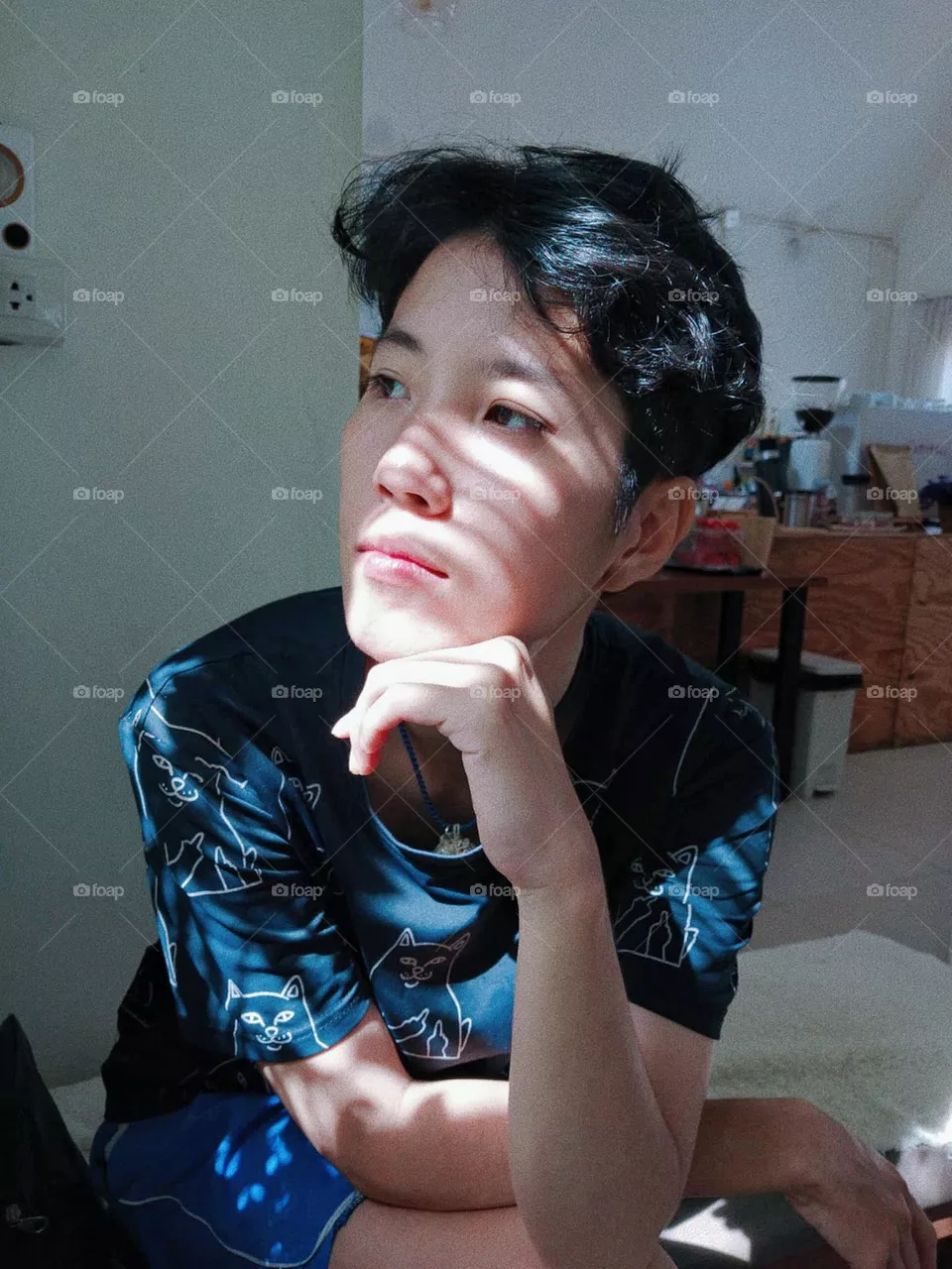The light hit his face.