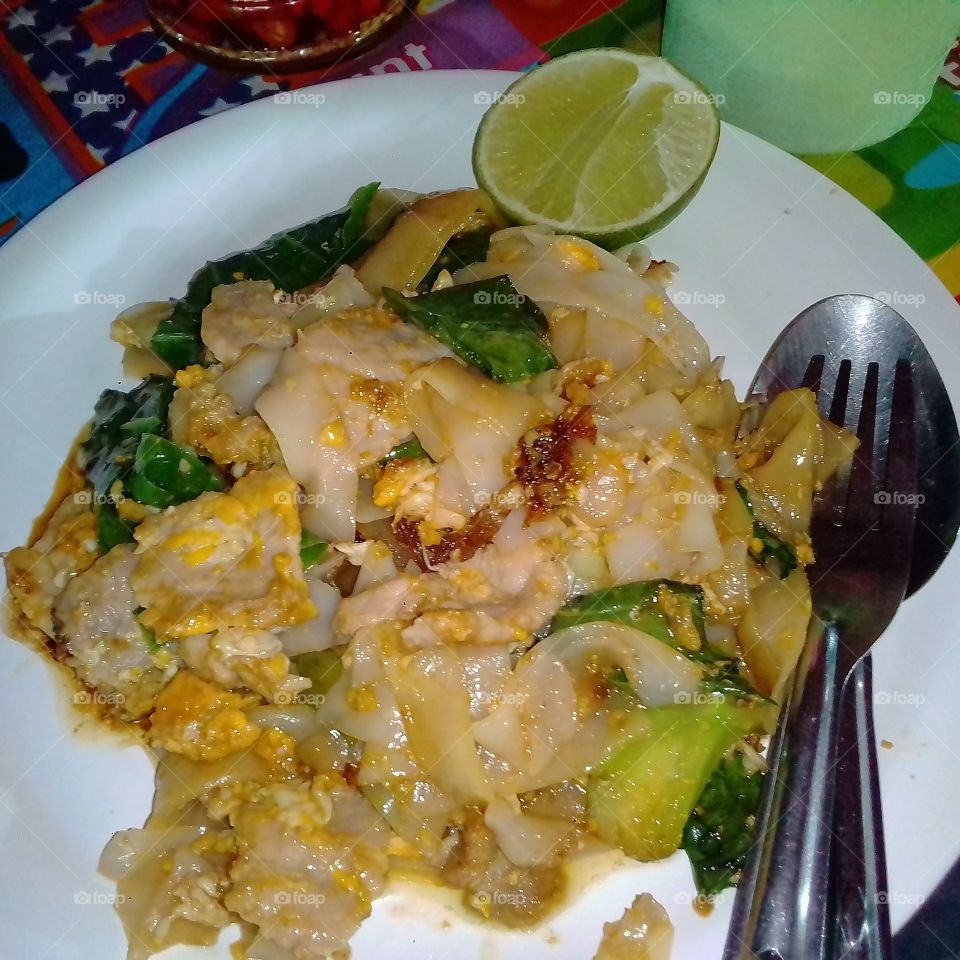 Fried noodle with pork 