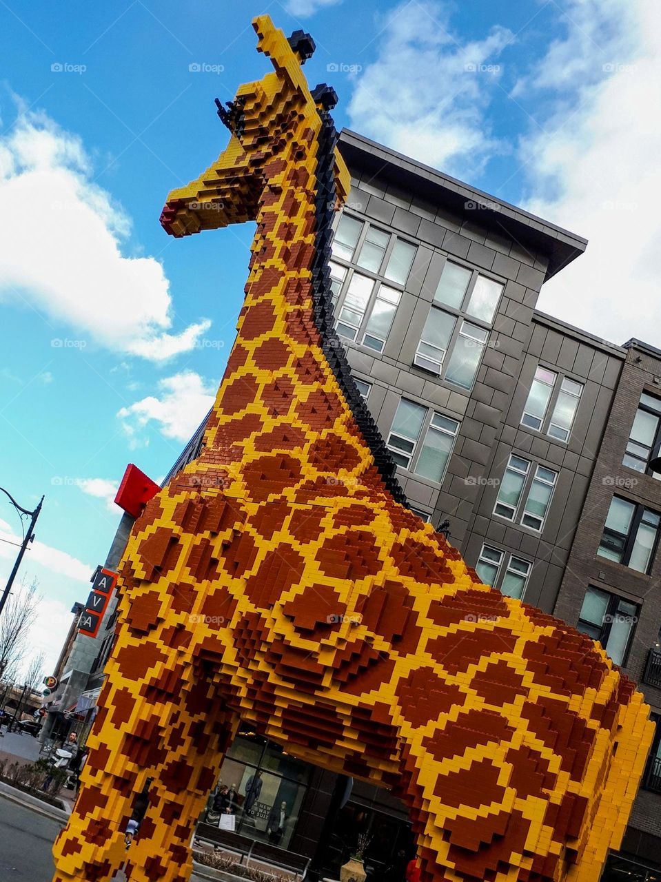 Giraffe made with LEGO