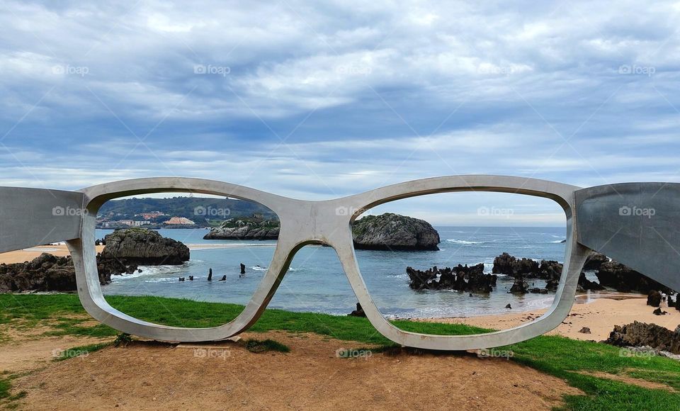 landscape through glasses