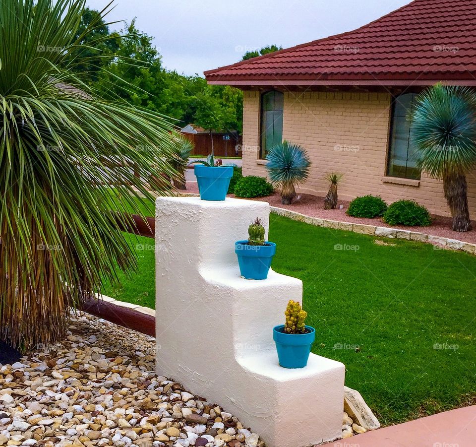 Turquoise pots 