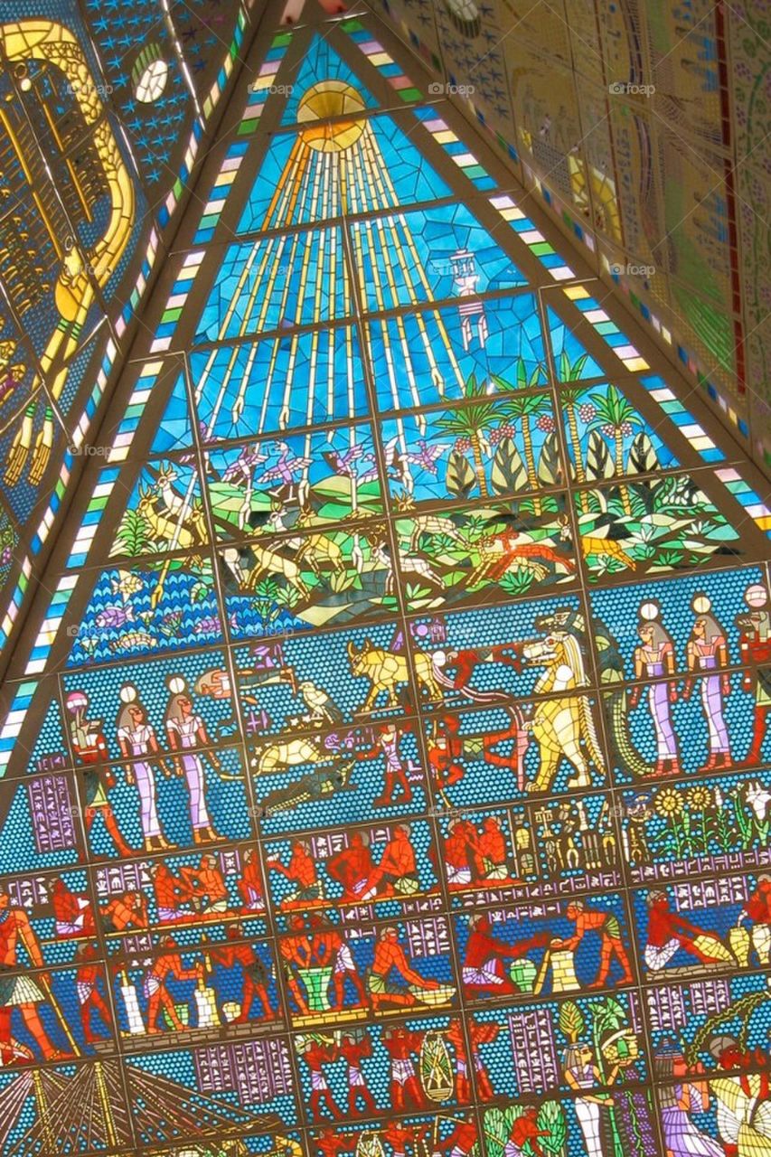 Dubai, lobby, stain glass, art