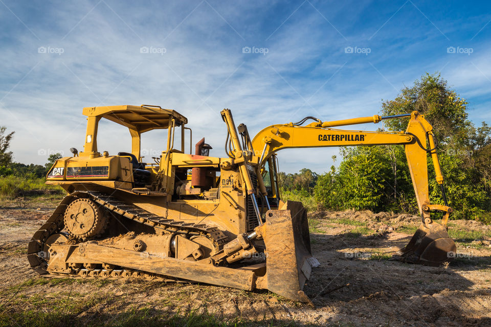 Construction tractor 