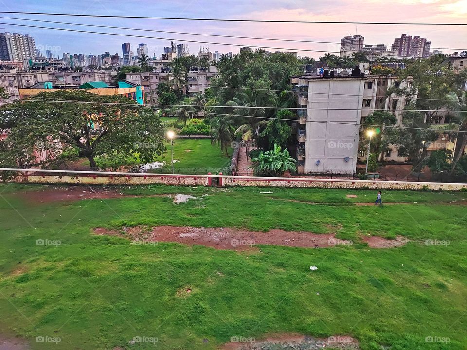 Cityscape Mode
📷👁️👁️👁️
Ground
Dusk time
Sky🗯️💭