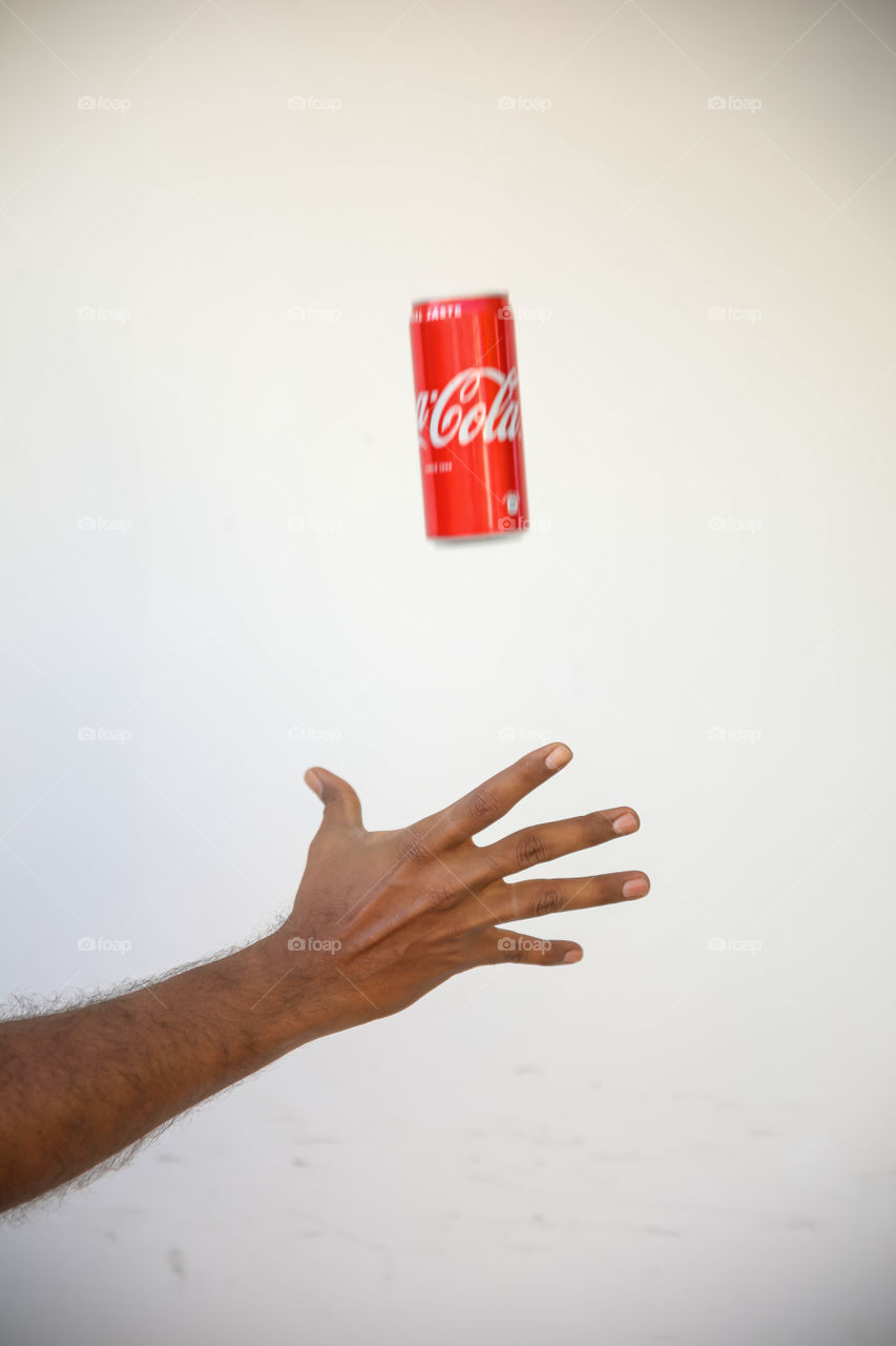 Grabbing a falling coke