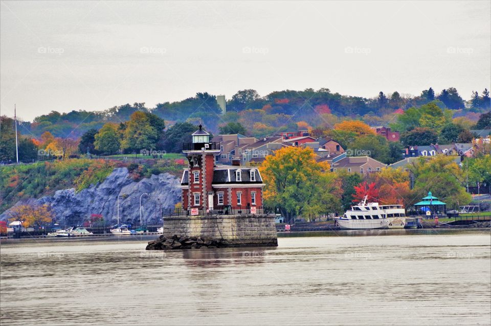 Hudson Athens Lighthouse, Hudson View