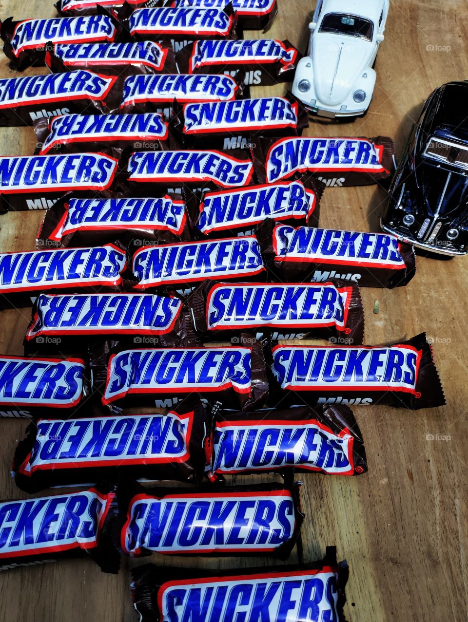 SNICKERS bars