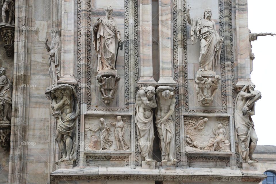 Statues on the wall of duomo