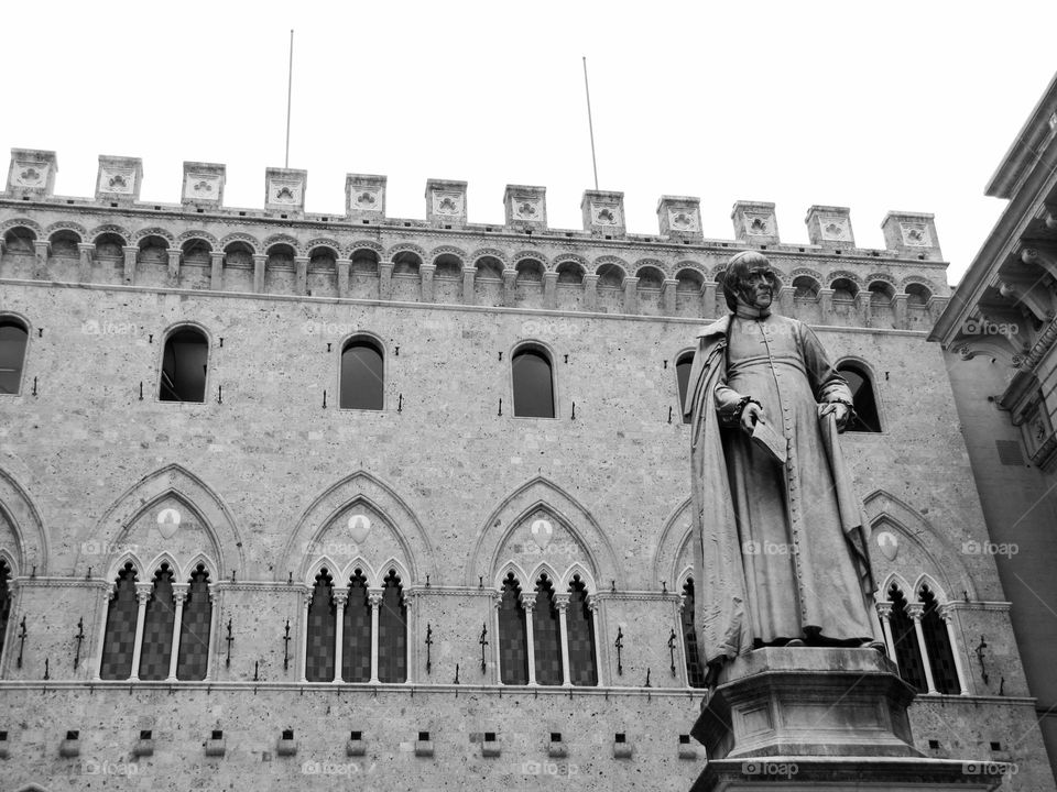Siena, Italy. Architecture.  Italy and its sepia colors that make you go back in time while you enjoy modern comforts. 
Italia.
