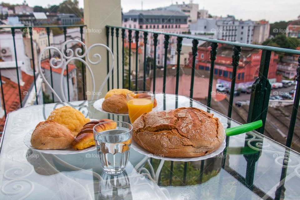 Breakfast in lisbon 