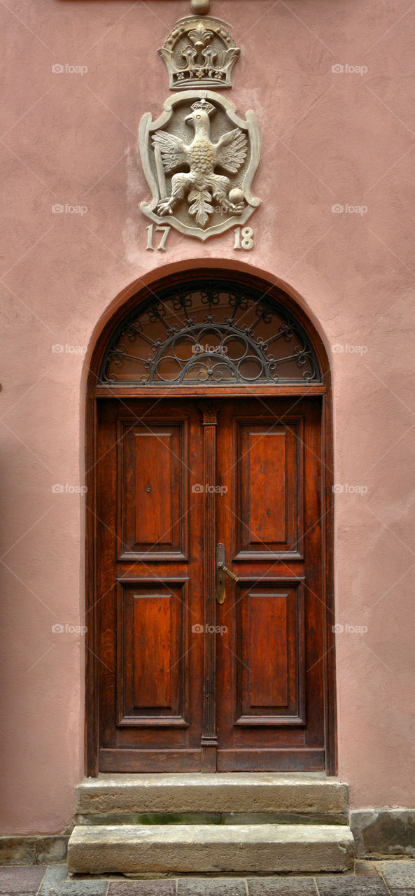 Door, 1718