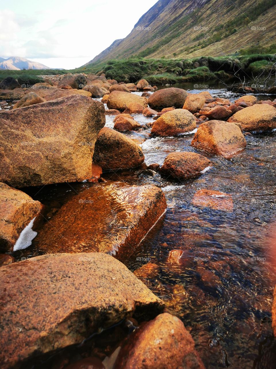 Beautiful rocks in the scottish loch