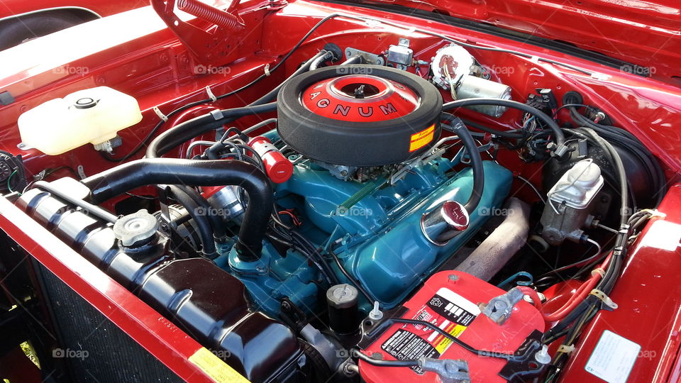 Dodge Magnum engine