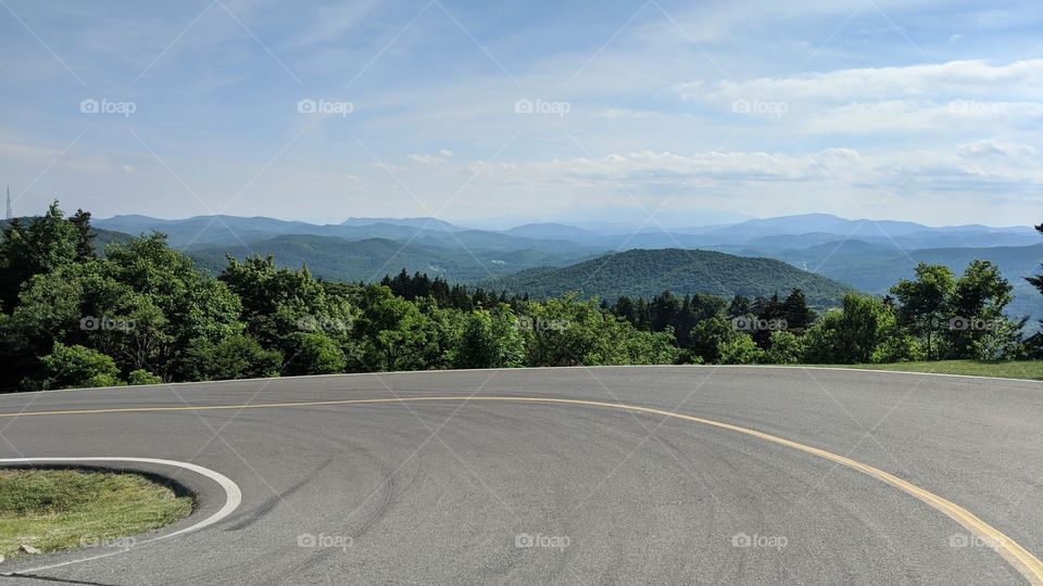 road to the mountains