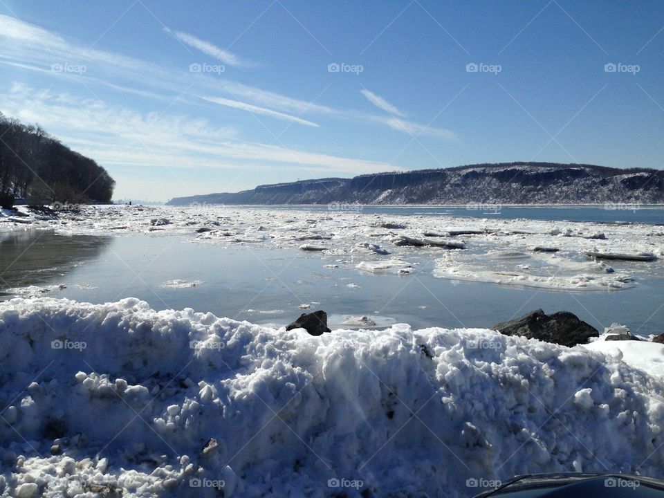 Hudson Ice
