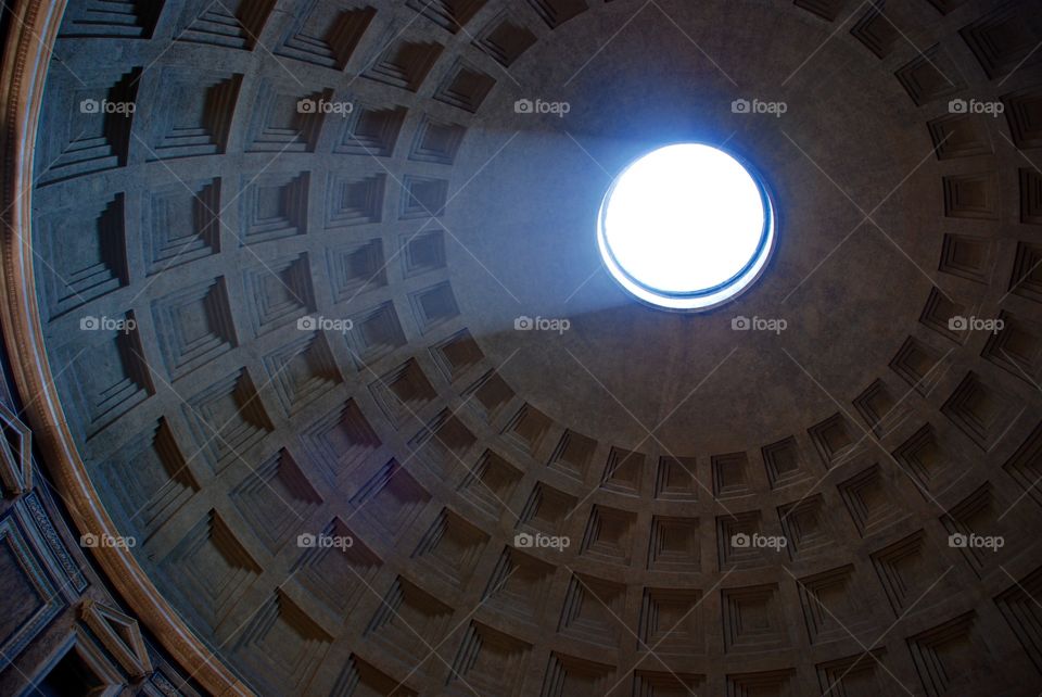 Pantheon. Light. 