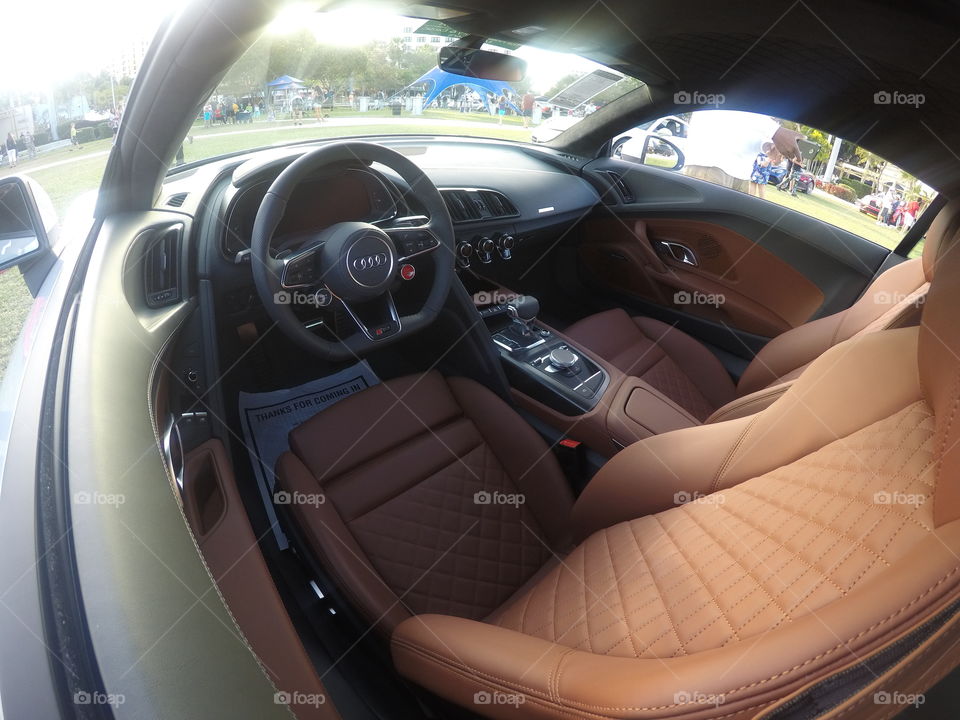 interioe audi r8