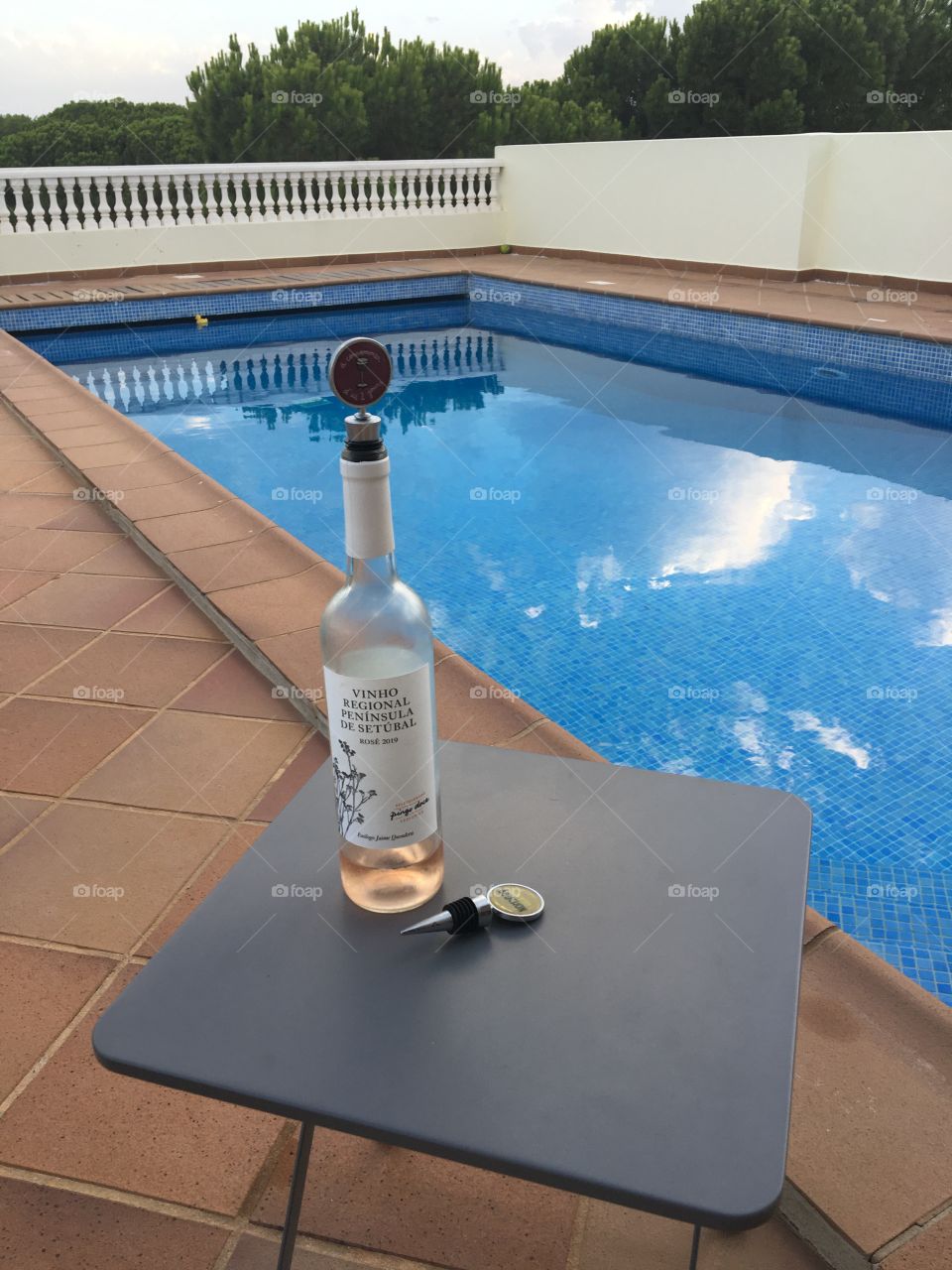 Rosé wine in summer 