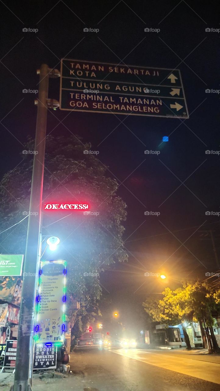 lampu lampu di jalan