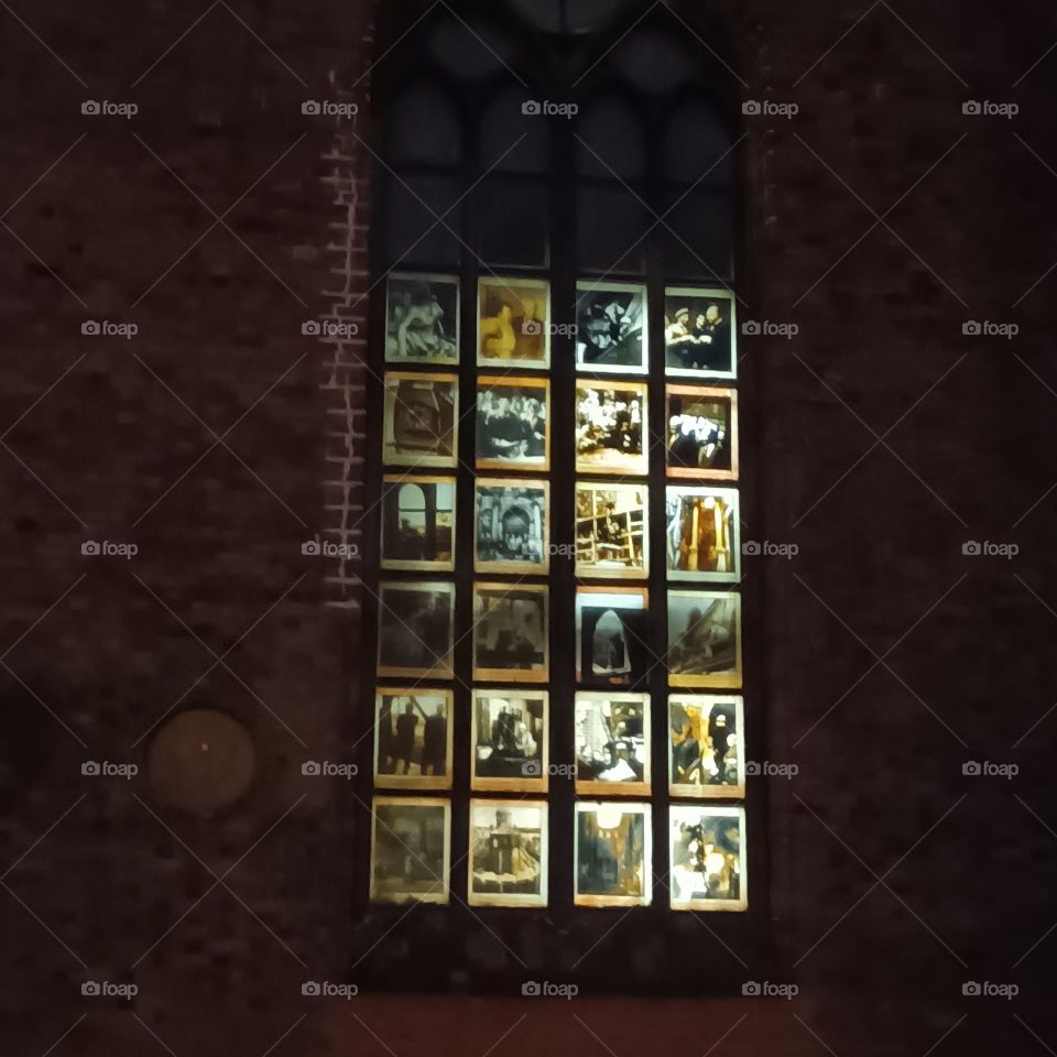 Церковь Святого Петра. Витраж