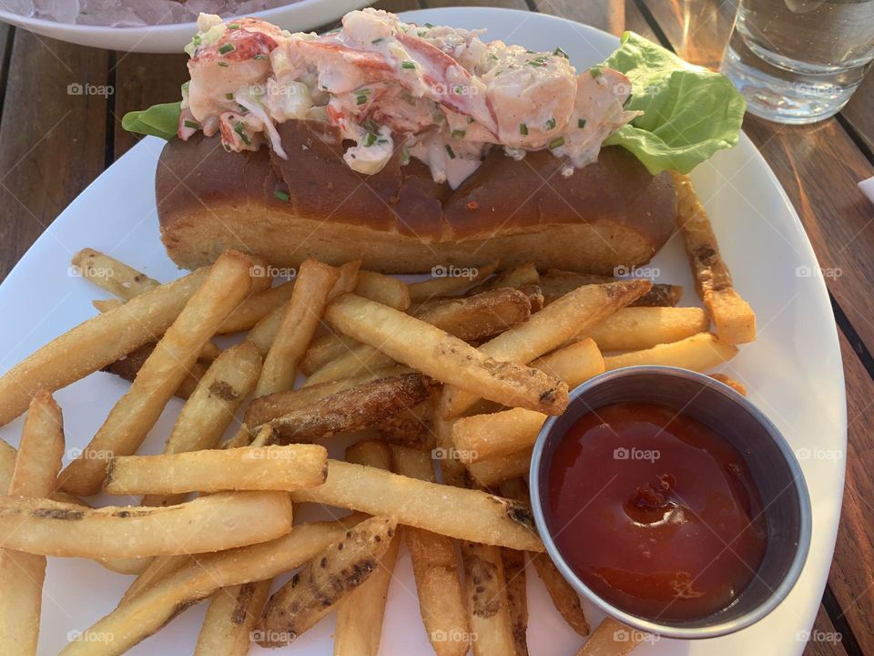 Lobster roll