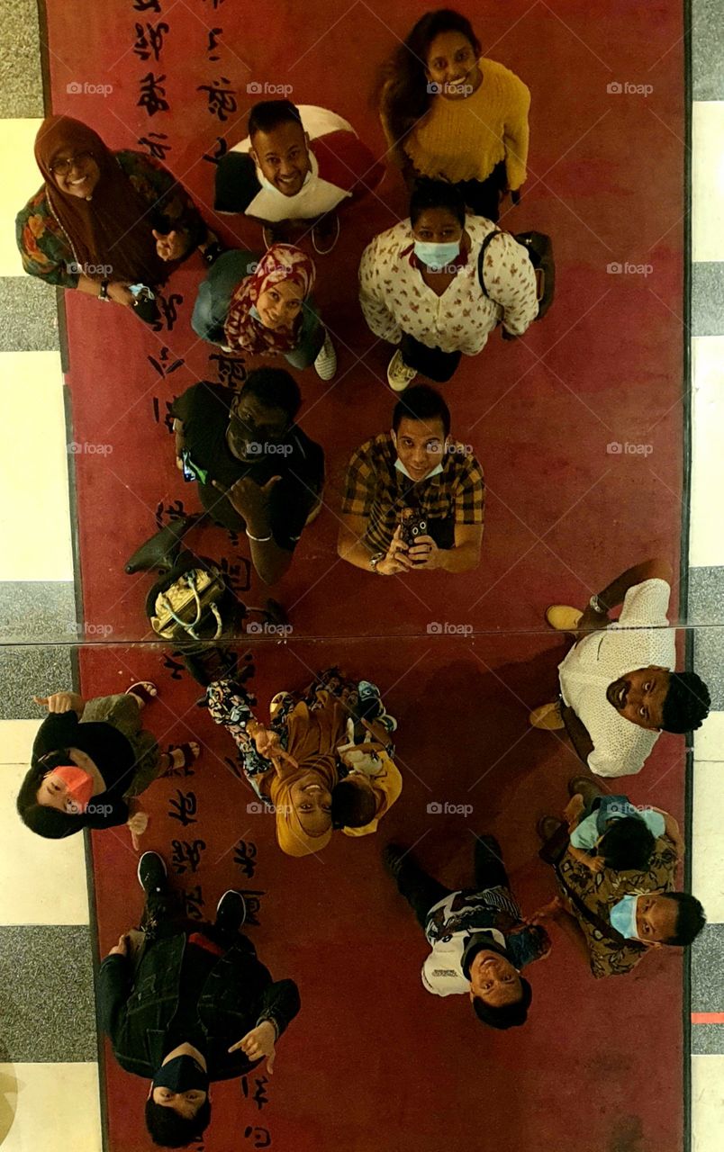 peoples bonding in a team