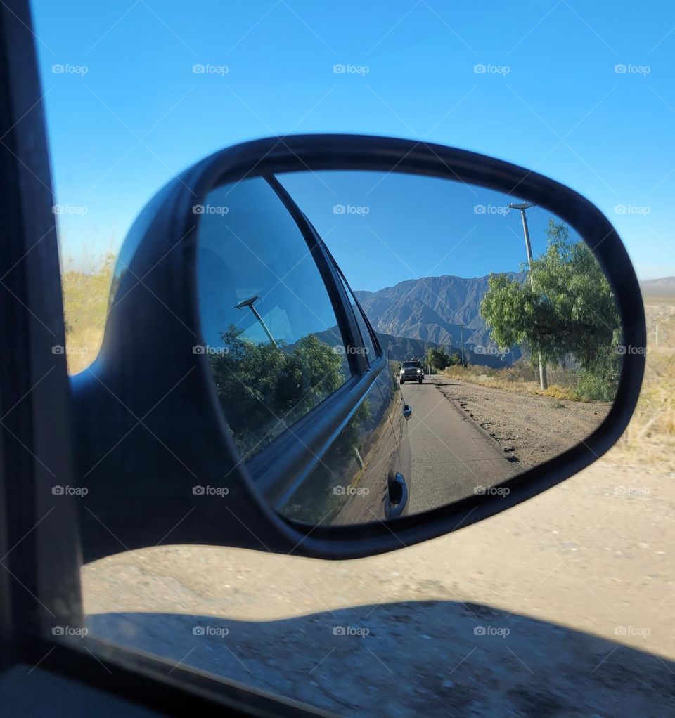 desde el espejo retrovisor