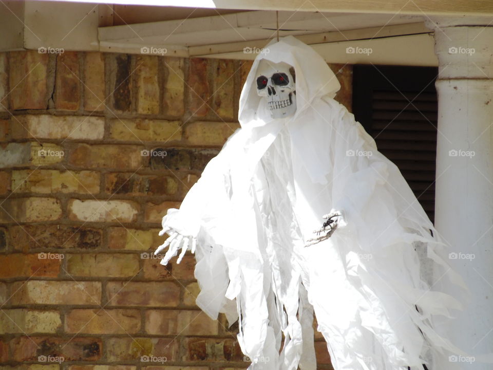 ghost 👻. These damn Christians locked me out again. 👣 🚶 🏃 🔥 💨