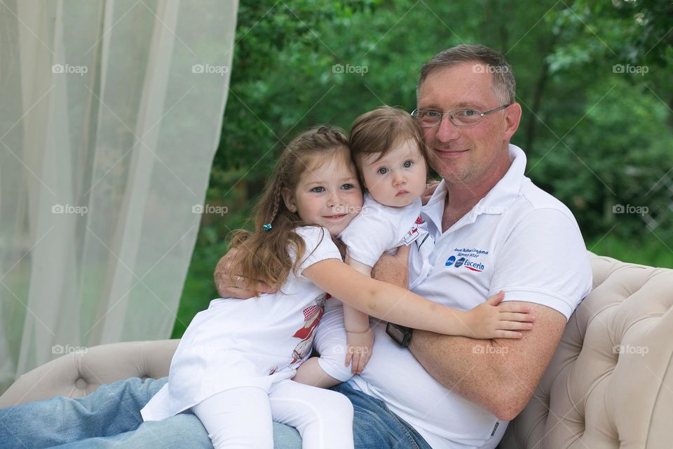 Father and daughters, pure love 