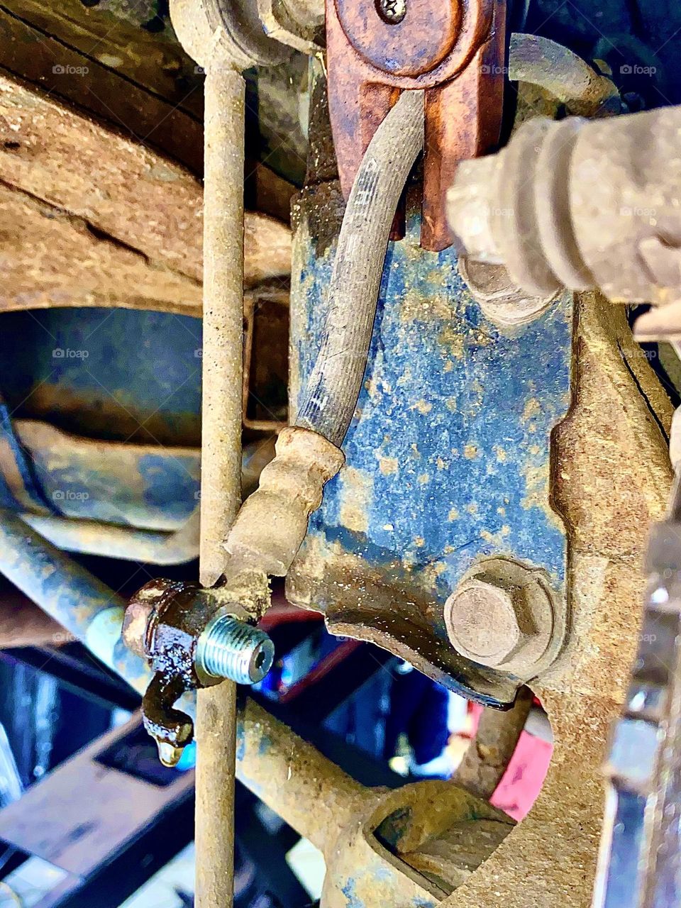 #car #brake fluid
#drop #replacement #repair#