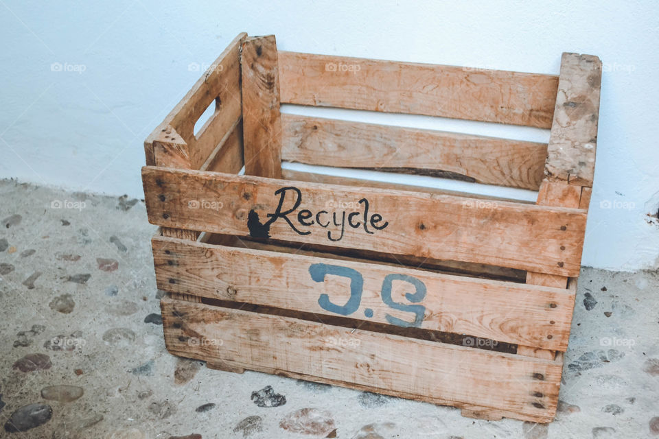 Recycle box in wood 