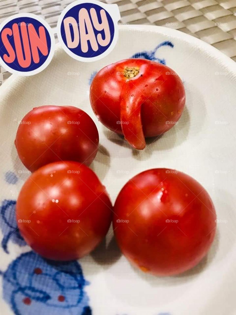 Red Rare Tomato