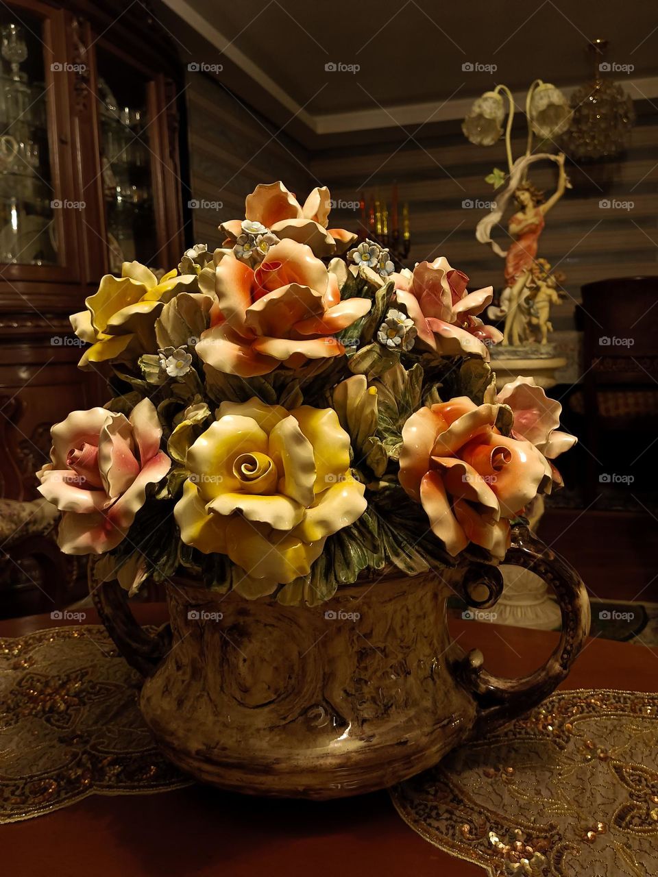 Decorative flowers ornament