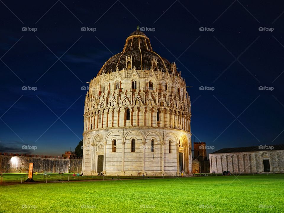 Battistero di Pisa Italy