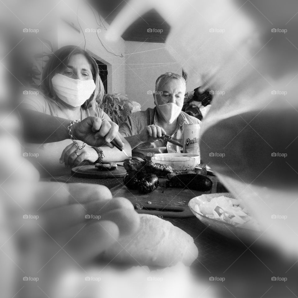 Buenas tardes, les agradecería si pueden poner me gusta en esta foto asi gano un concurso, les agradecería 
http://www.facebook.com/eltucumanoOK/photos/a.2936594123082796/2936595646415977/?type=3&scmts=scwspsdd&extid=kWiczxypPrOx7HwN