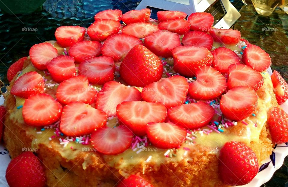 strawberrycake. strawberrycake