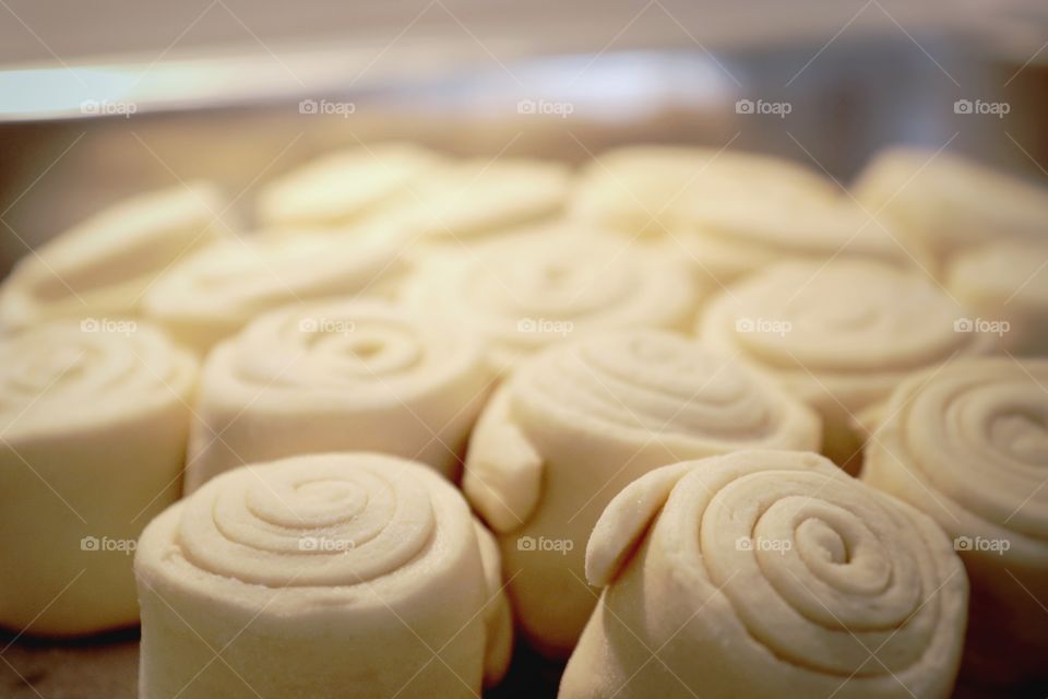 Baking bread rolls