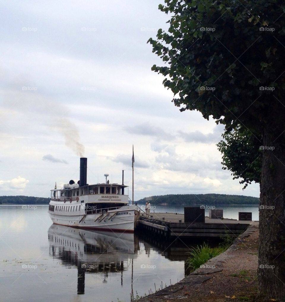 The streamboat at Mälaren, the big lake.