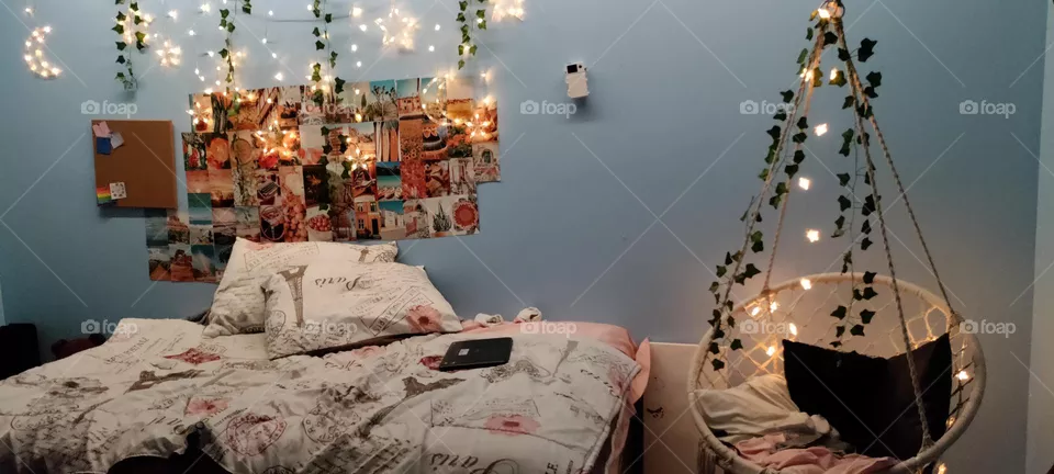 aesthetic girls room