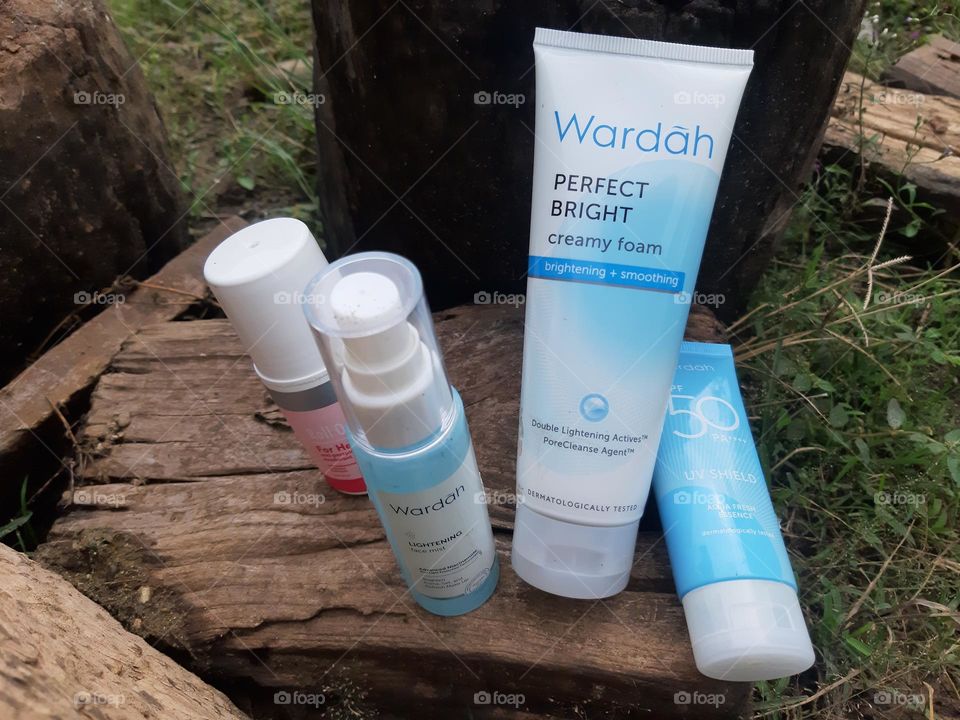 Group of beauty product from Wardah