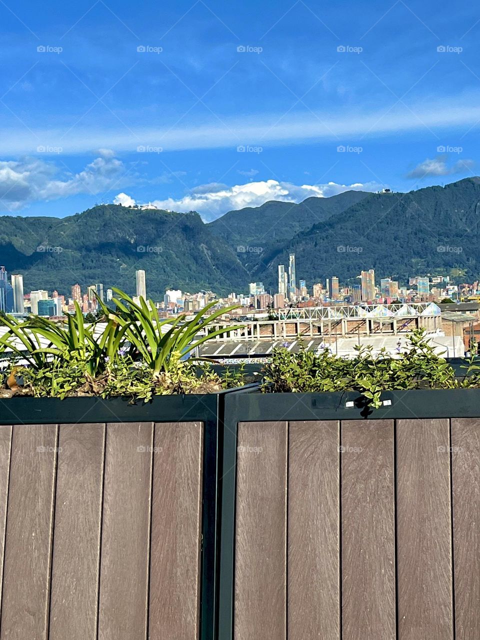 A good view to the city and its mountains 