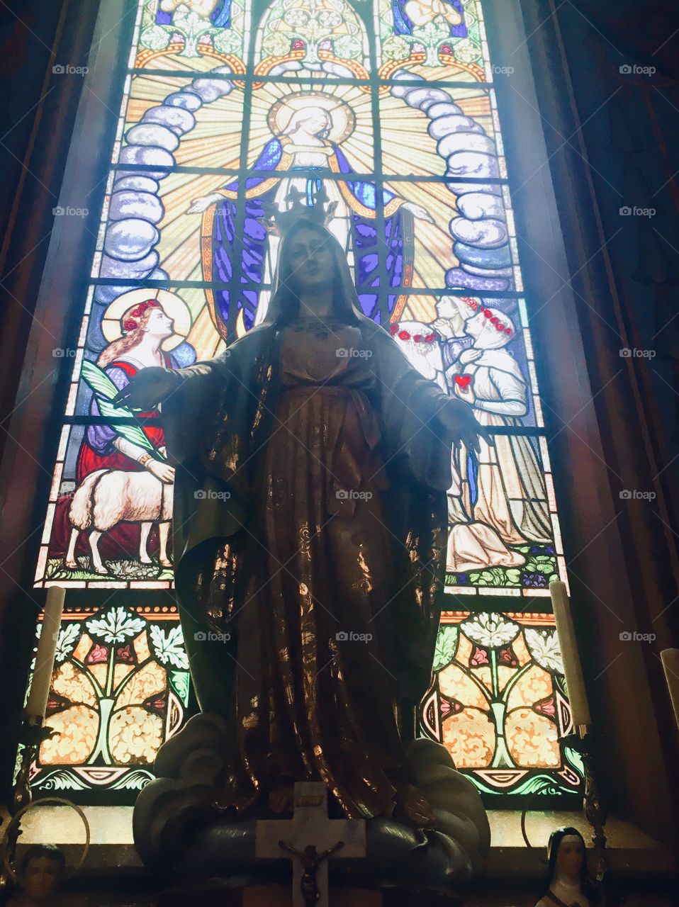 Nossa Senhora das Graças, rogai por nós. Amém!