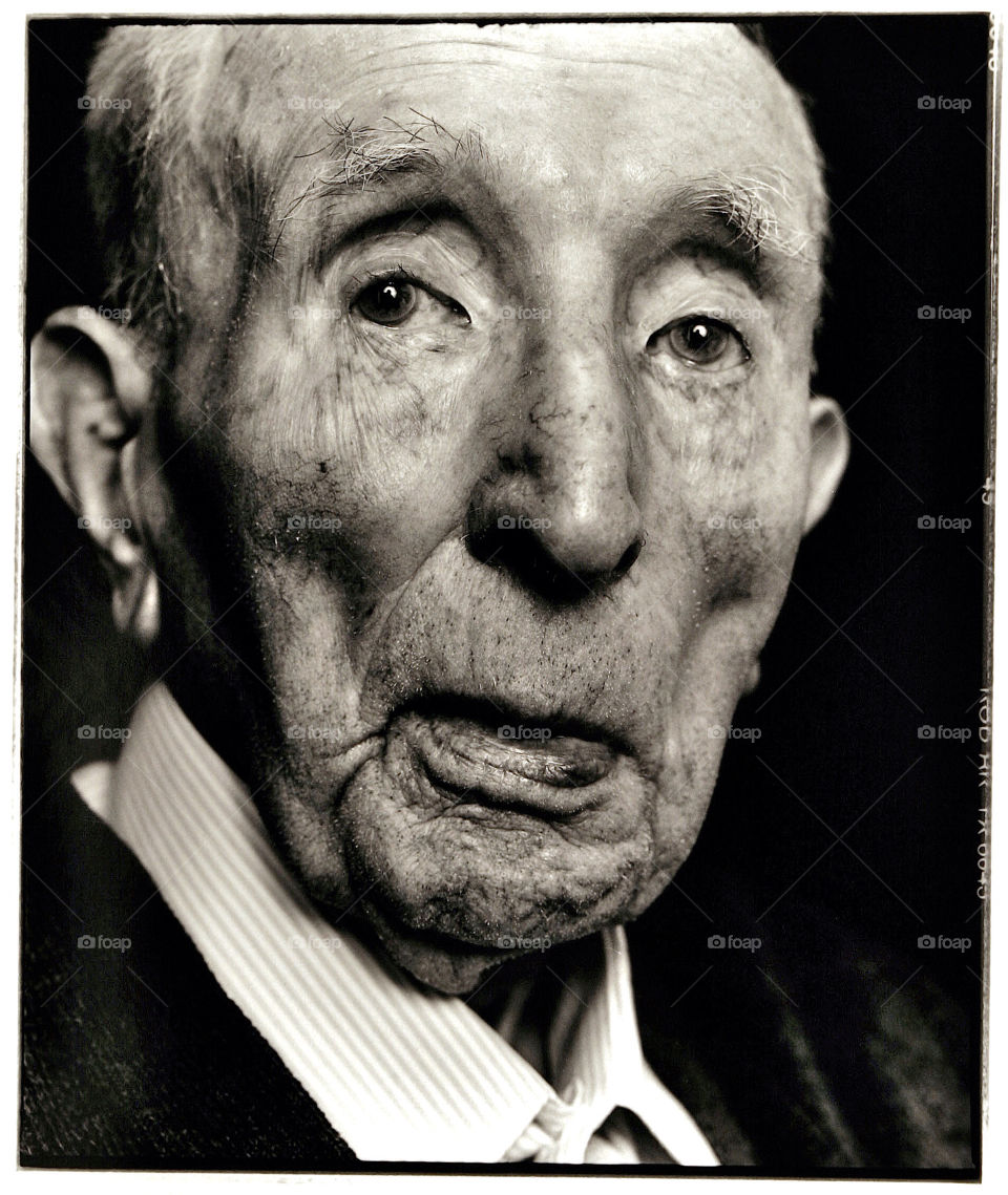 man portrait centenarian old age by jbrinkler