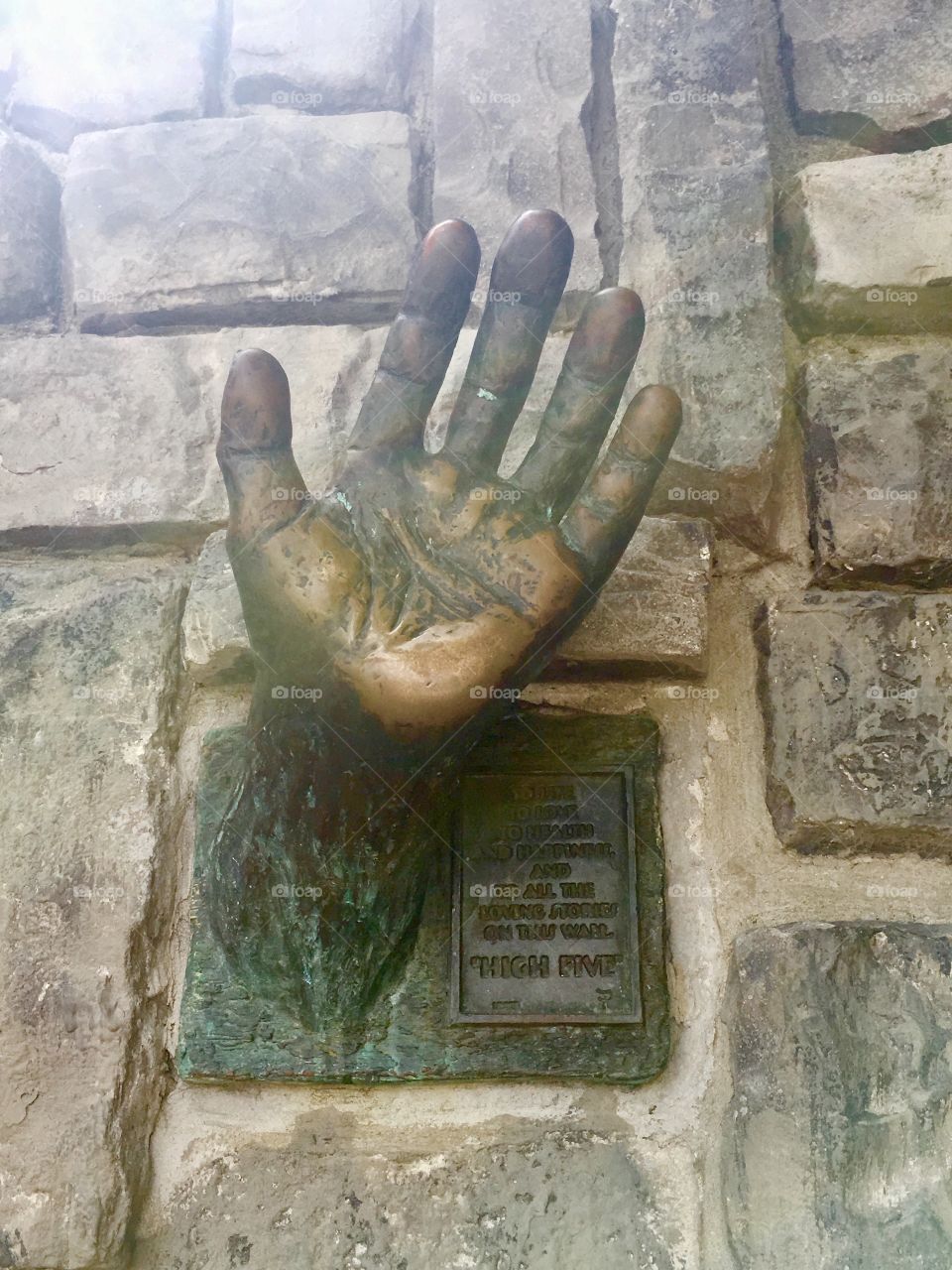 Hand  (high five)