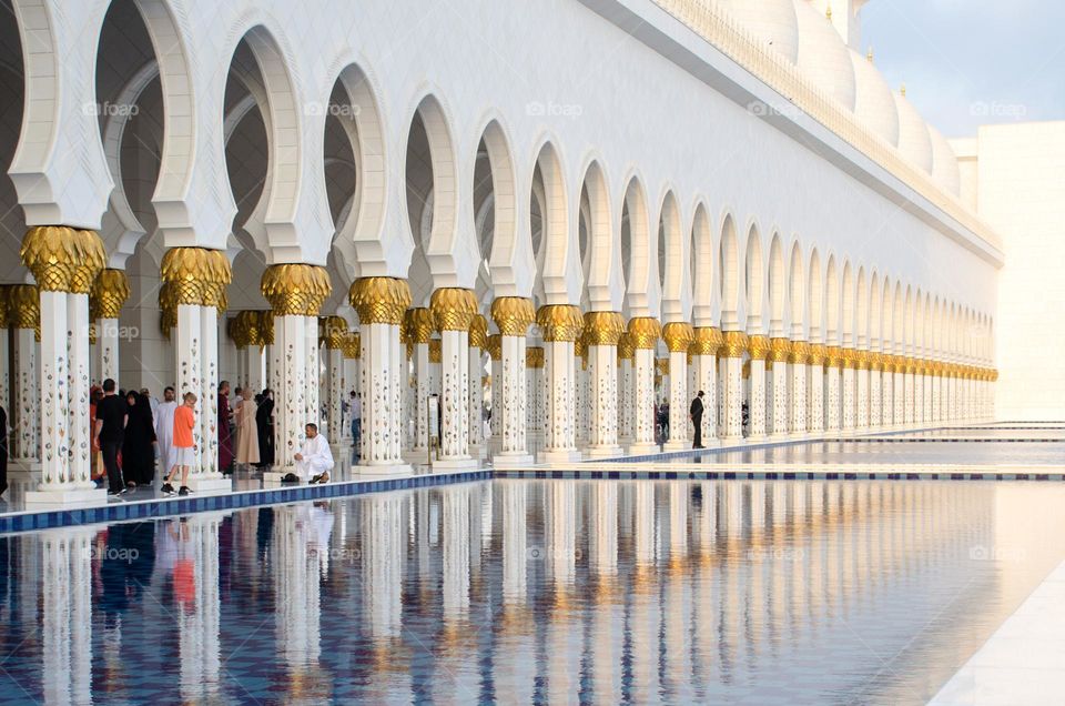 Architectural Marvels, The White Mosque Architecture, Dubai