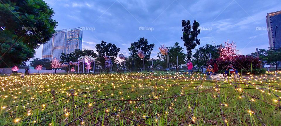 Sakura Illumination Park is a cherry blossom park designed by using thousands of beautiful lights that spread out in a park at AEON Mall BSD