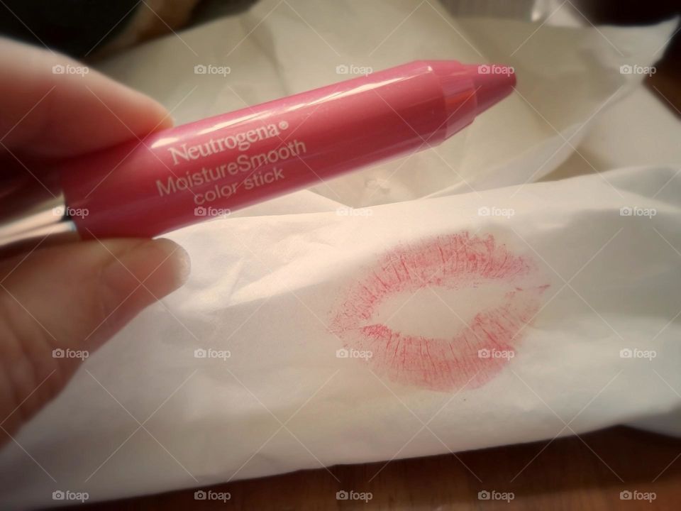 Neutrogena Moisture Lipstick